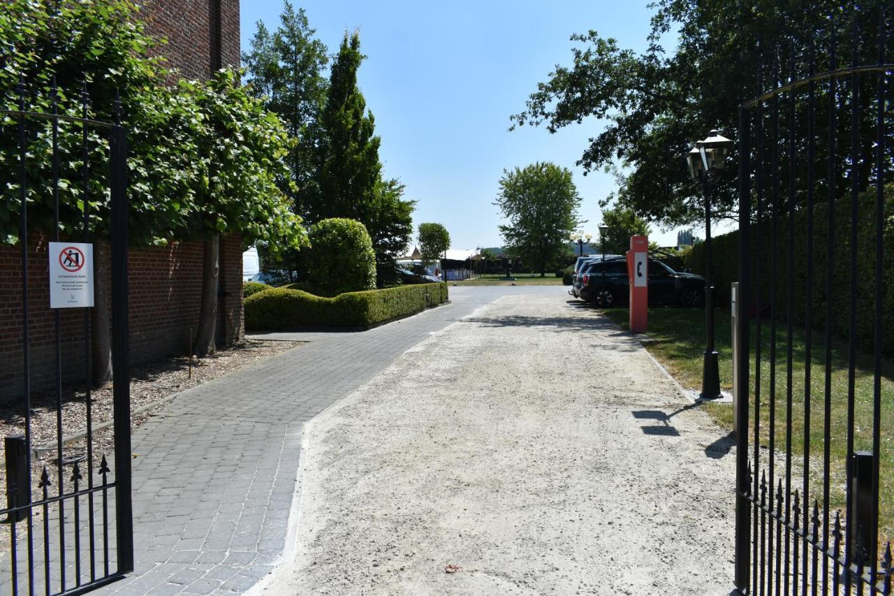 Hotel De Pupiter Kluisbergen Exteriör bild